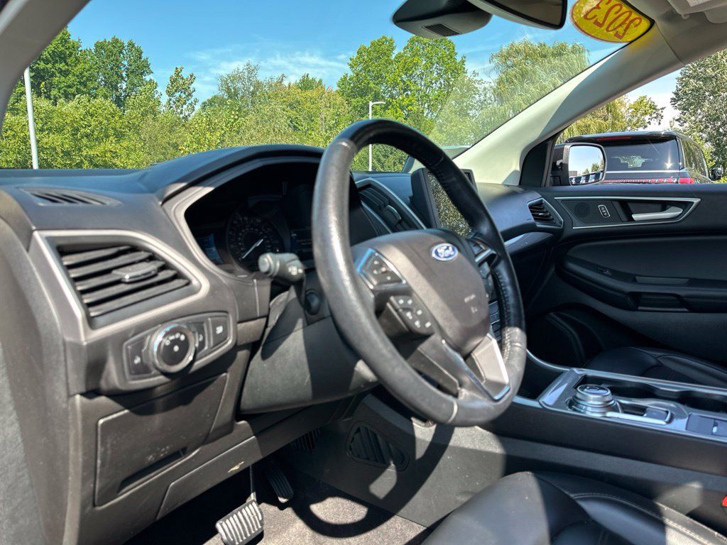 Used 2023 Ford Edge SEL AWD/4WD image 38