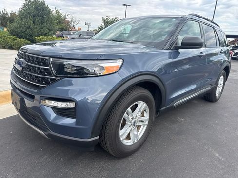 Used 2021 Ford Explorer XLT w/ Equipment Group 202A RWD image 1