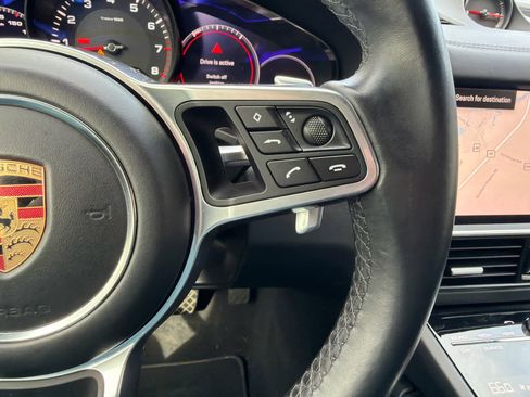 Used 2022 Porsche Cayenne AWD/4WD image 14