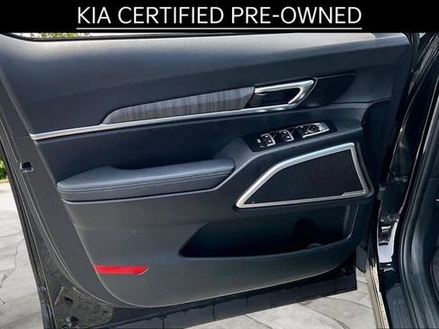 Certified 2023 Kia Telluride EX w/ EX Captain's Chair Package AWD/4WD image 21