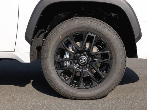 New 2026 Toyota Tundra Limited AWD/4WD image 4