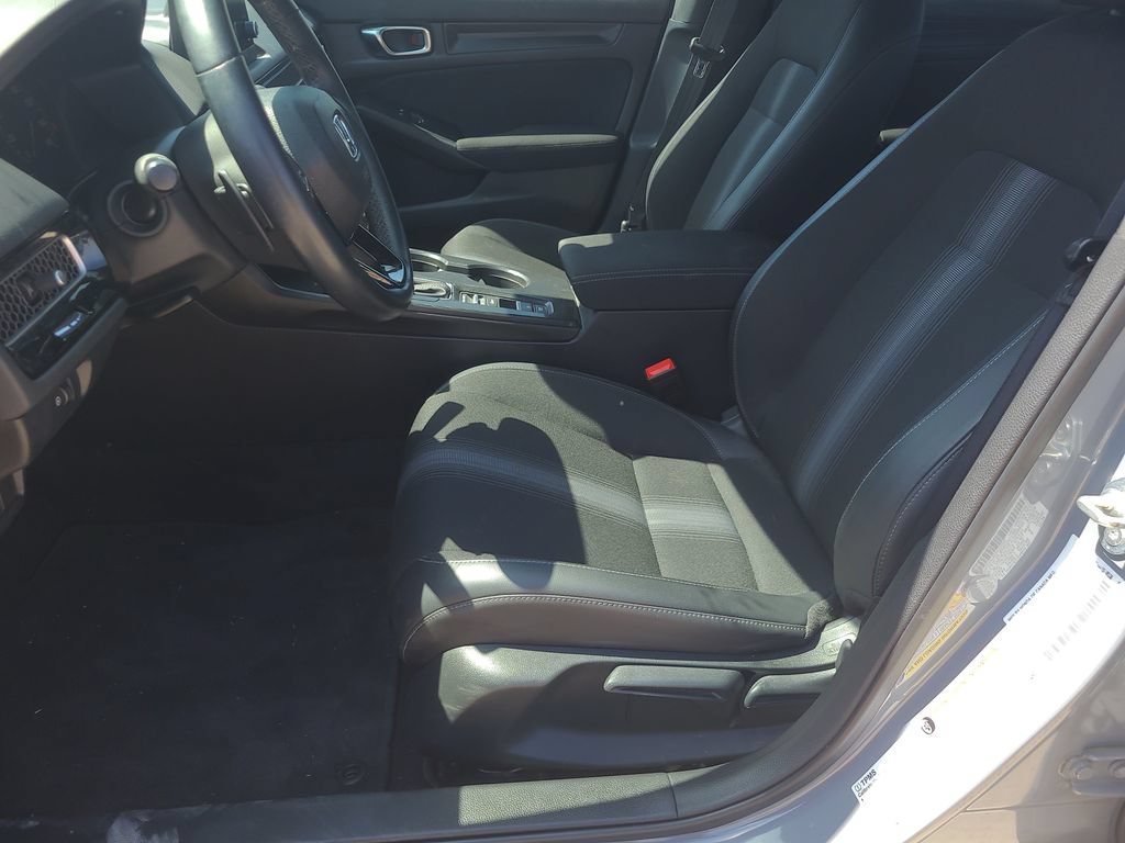 Used 2025 Honda Civic Sport image 14