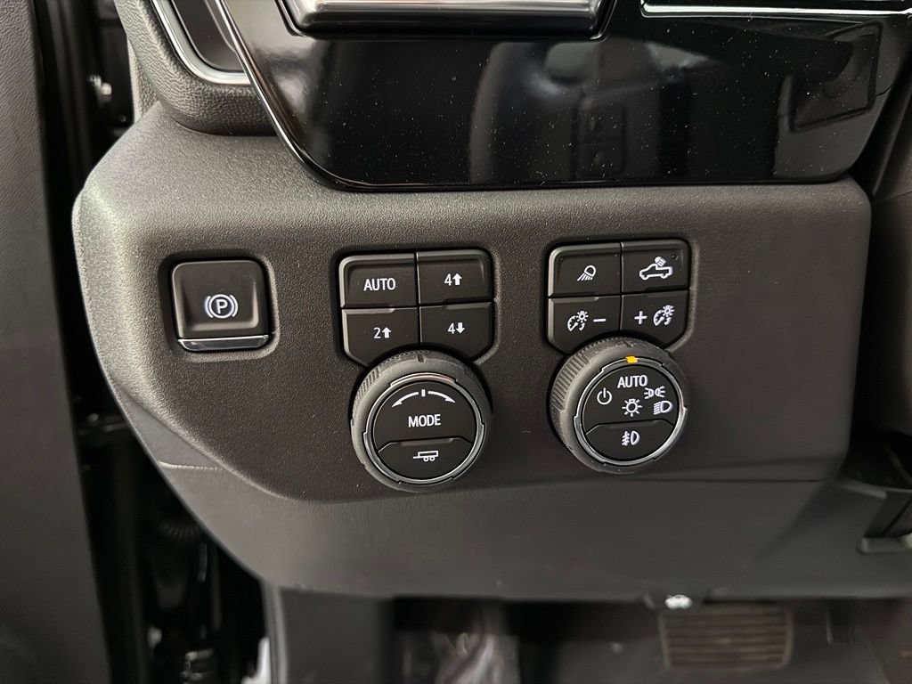 New 2026 Chevrolet Silverado 1500 RST w/ Z71 Off-Road Package AWD/4WD image 7