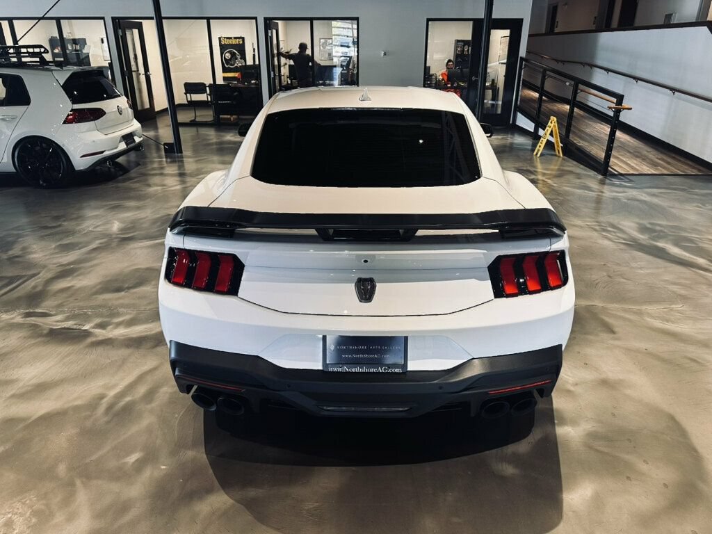 Used 2025 Ford Mustang Dark Horse RWD image 4