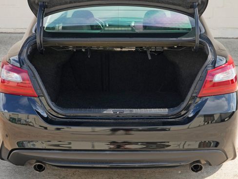 Used 2018 Nissan Altima 2.5 SL FWD image 9