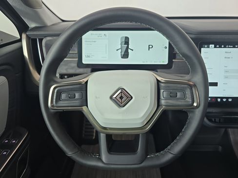 Used 2024 Rivian R1S Adventure AWD/4WD image 28