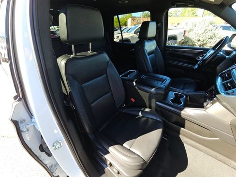 Used 2024 Chevrolet Tahoe LT RWD image 12