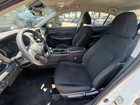 Used 2025 Nissan Sentra S FWD image 32