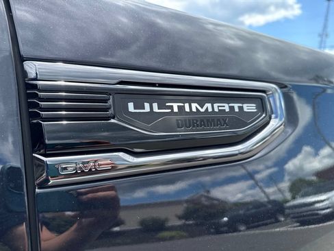 Used 2024 GMC Sierra 1500 Denali Ultimate AWD/4WD image 9