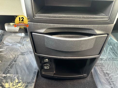 Used 2010 Dodge Grand Caravan SE w/ Climate Group image 33