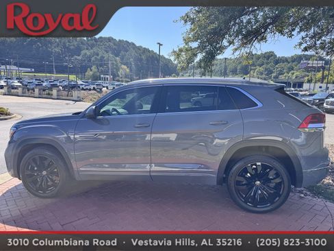 Certified 2023 Volkswagen Atlas Cross Sport SEL Premium R-Line AWD/4WD image 2