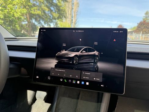 Used 2025 Tesla Model 3 Long Range RWD image 3
