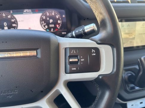 Used 2020 Land Rover Defender 110 SE image 11