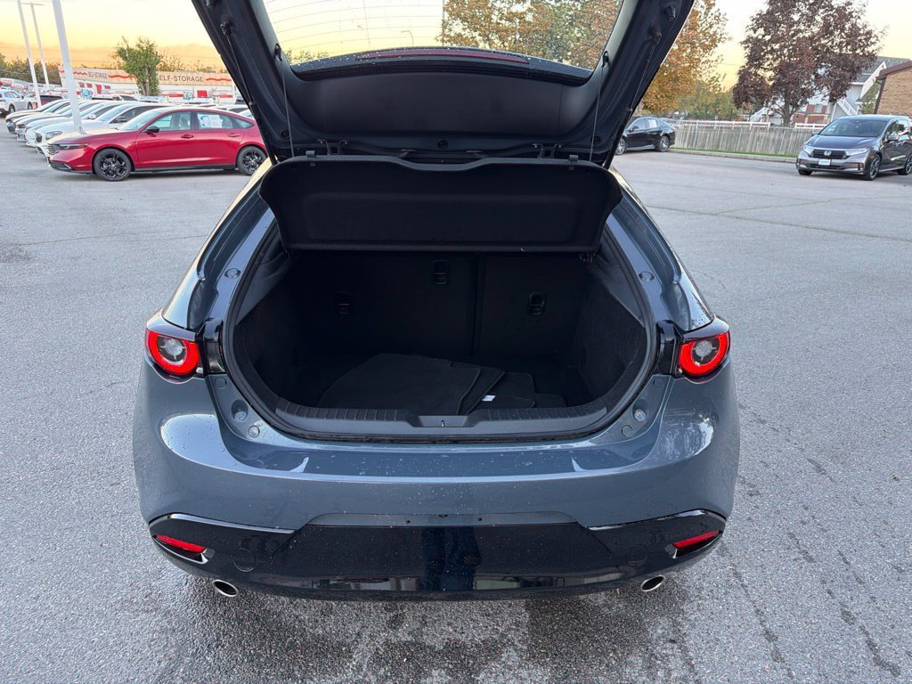 Used 2026 MAZDA MAZDA3 Carbon AWD/4WD image 12