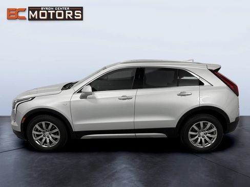 Used 2019 Cadillac XT4 Premium Luxury w/ Driver Awareness Package AWD/4WD image 3