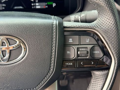 Used 2024 Toyota Tundra Limited image 29