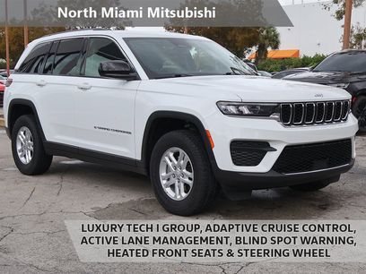 Used 2022 Jeep Grand Cherokee Laredo w/ Luxury Tech Group I