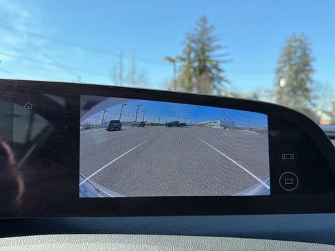 Used 2024 Lucid Air Touring image 18