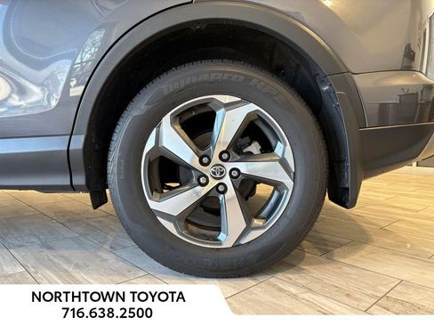 Used 2018 Toyota RAV4 LE w/ All Weather Liner Package image 7