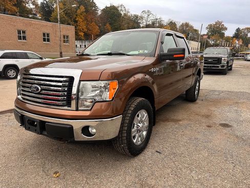 Used 2012 Ford F150 XLT w/ XLT Chrome Pkg image 2