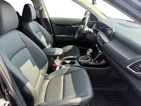 Used 2025 Kia Seltos EX w/ EX Sunroof Package image 17