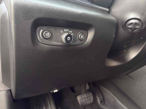 Used 2018 Chevrolet Traverse Premier w/ LPO, Black Accent Package image 31