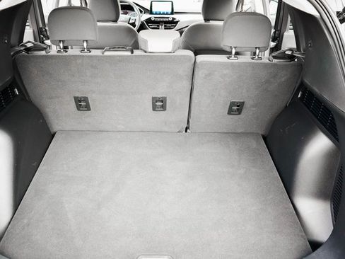 Used 2022 Ford Escape SE w/ Cold Weather Package image 30