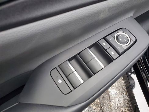 New 2026 Toyota Prius XLE image 14