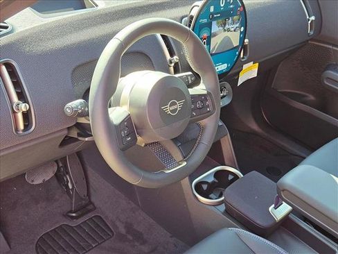 Used 2025 MINI Cooper Countryman S image 3