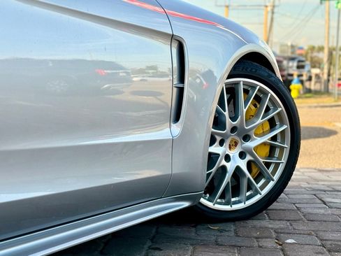 Used 2018 Porsche Panamera Turbo Executive w/ Assistance Package image 25