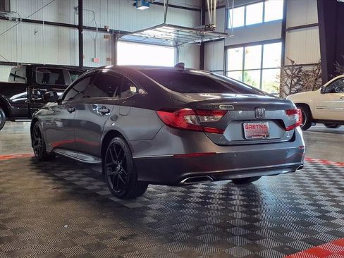 Used 2022 Honda Accord Touring image 4