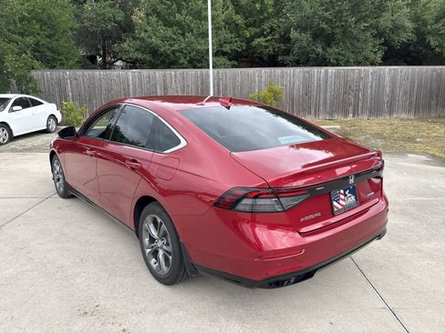 Used 2023 Honda Accord EX-L image 4