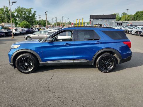 Used 2022 Ford Explorer XLT AWD/4WD image 7
