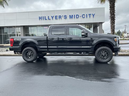 Used 2021 Ford F250 Lariat image 2