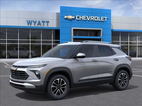 New 2026 Chevrolet TrailBlazer LT w/ Convenience Package AWD/4WD image 2