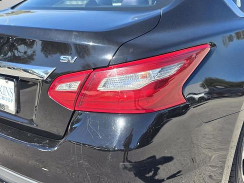 Used 2018 Nissan Altima 2.5 SV FWD image 14