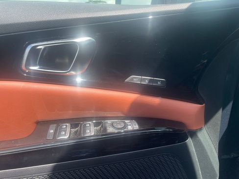 Used 2024 Kia Carnival SX FWD image 15
