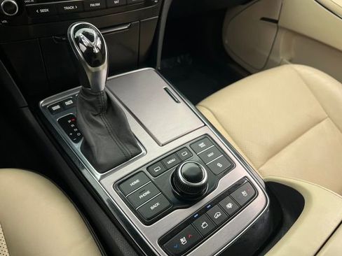 Used 2016 Hyundai Equus Ultimate image 31