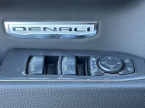 Used 2025 GMC Sierra 1500 Elevation w/ Elevation Premium Package image 11