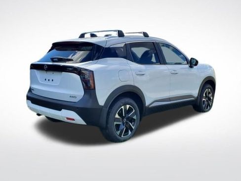 New 2026 Nissan Kicks SV image 5