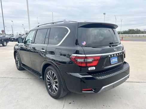 Used 2022 Nissan Armada Platinum image 5