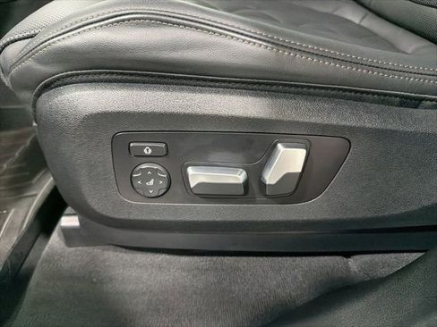 Used 2024 BMW X5 sDrive40i w/ Parking Assistance Package RWD image 12