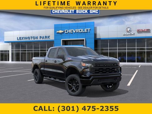 New 2026 Chevrolet Silverado 1500 Custom Trail Boss w/ Turbomax Blackout Package AWD/4WD image 1