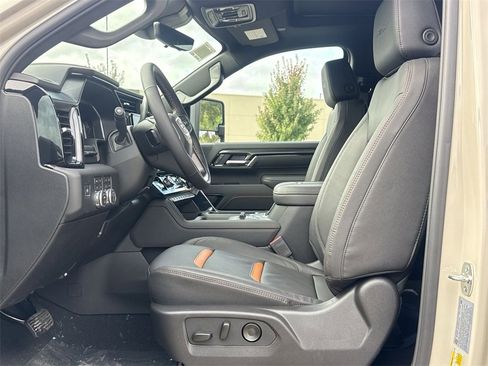 New 2026 GMC Sierra 3500 AT4 w/ AT4 Premium Plus Package image 13