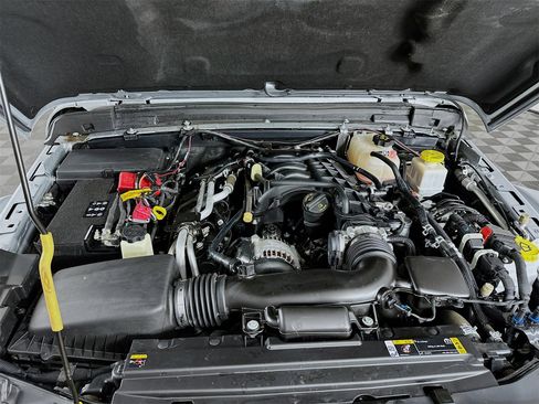 Used 2022 Jeep Gladiator Rubicon w/ LED Lighting Group image 29