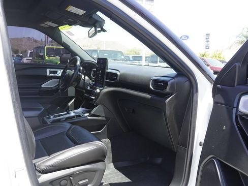 Used 2022 Ford Explorer ST w/ Equipment Group 401A AWD/4WD image 29