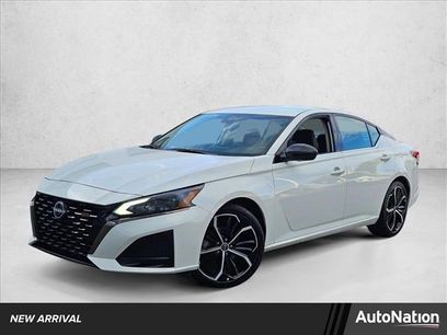 Used 2024 Nissan Altima 2.5 SR