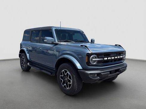 Used 2025 Ford Bronco Outer Banks AWD/4WD image 8