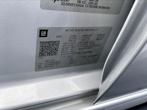 Used 2020 Chevrolet Silverado 1500 LT Trail Boss image 27