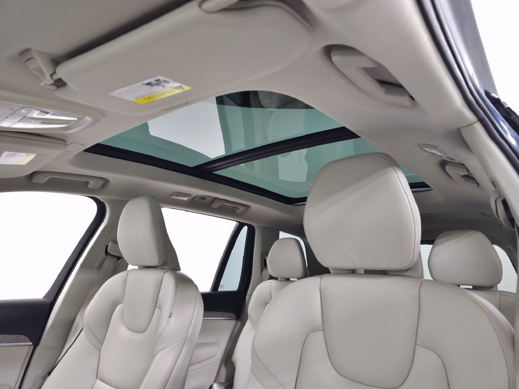 Certified 2024 Volvo XC90 B6 Plus w/ Protection Package Premier AWD/4WD image 19